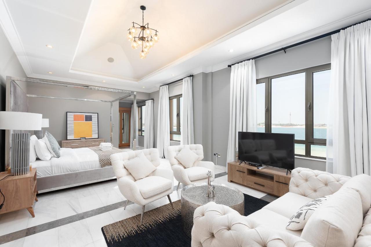 דובאי Maison Privee - Prvt Pool & Beach! In Luxury Palm Jumeirah Villa מראה חיצוני תמונה