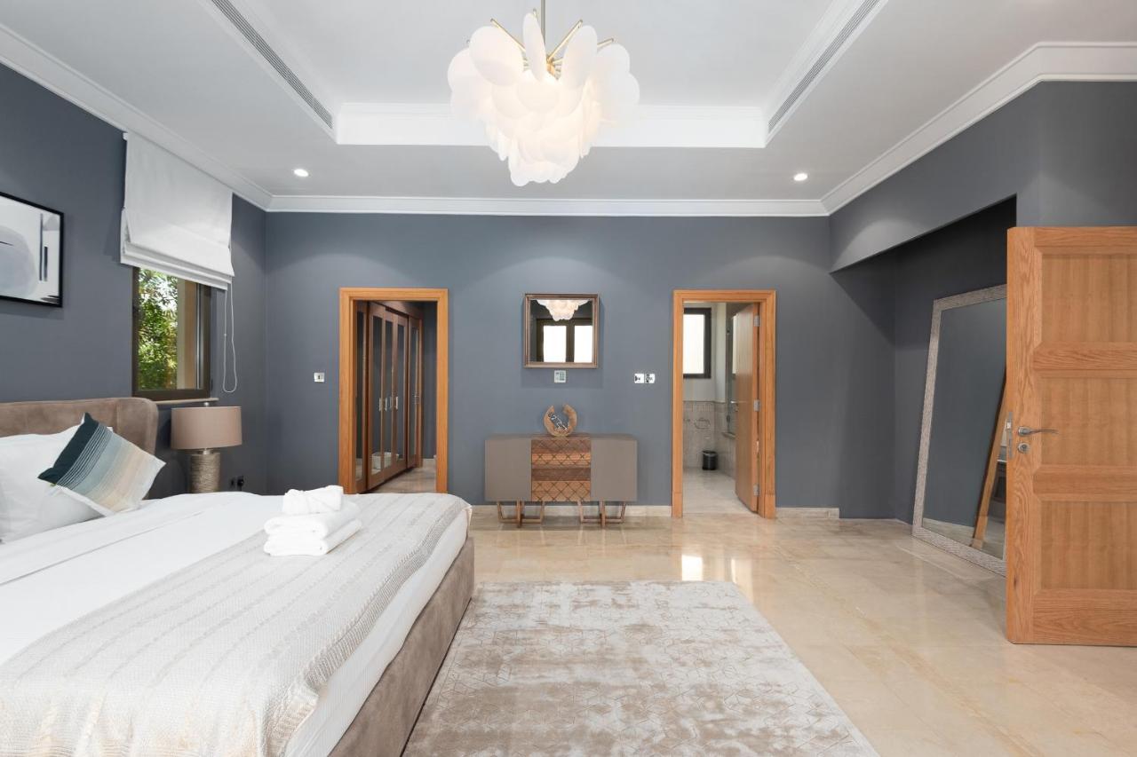 דובאי Maison Privee - Prvt Pool & Beach! In Luxury Palm Jumeirah Villa מראה חיצוני תמונה